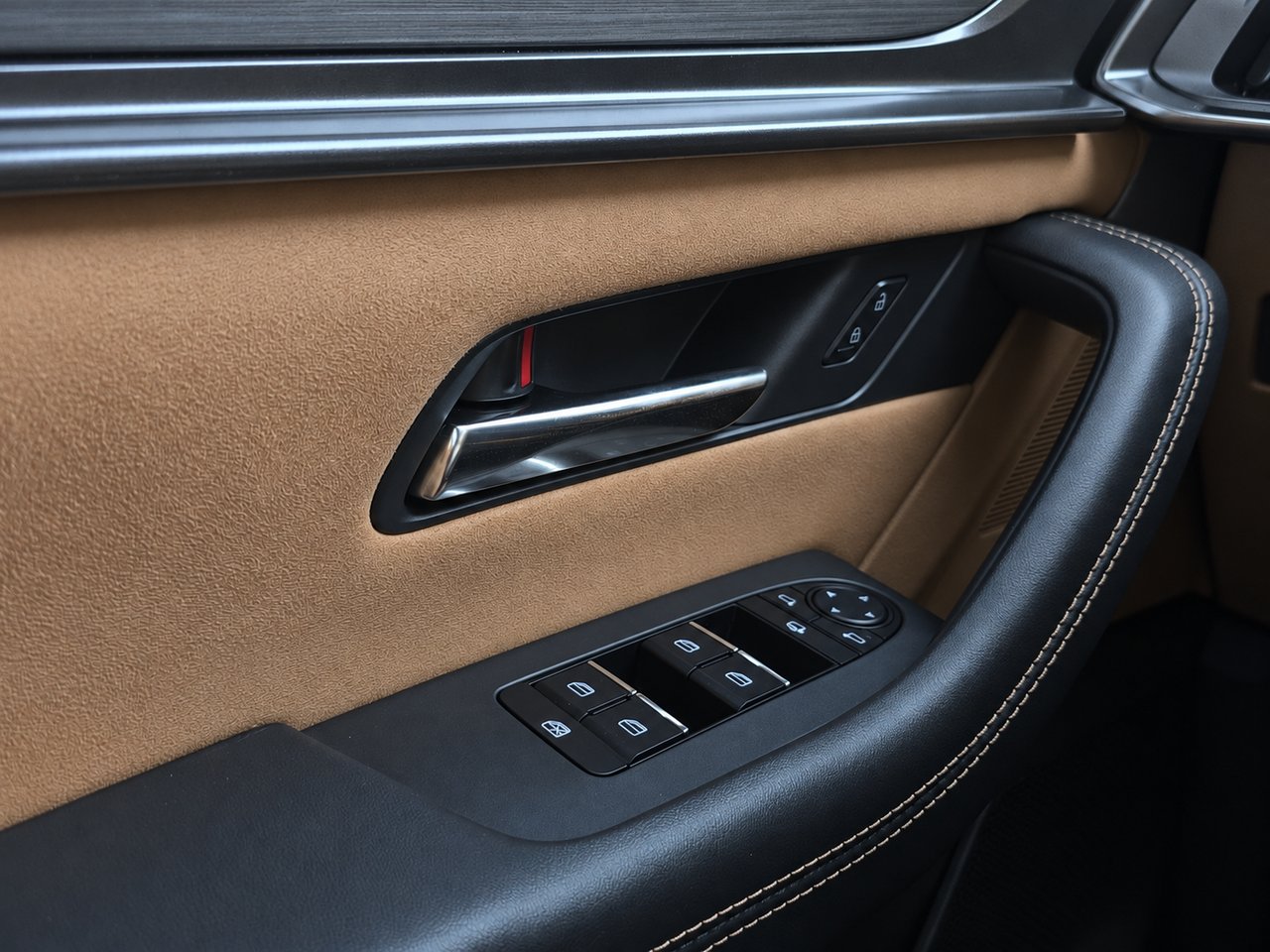 2026 Mazda CX-70 PHEV Signature Jet Black Mica Val-David - photo #10