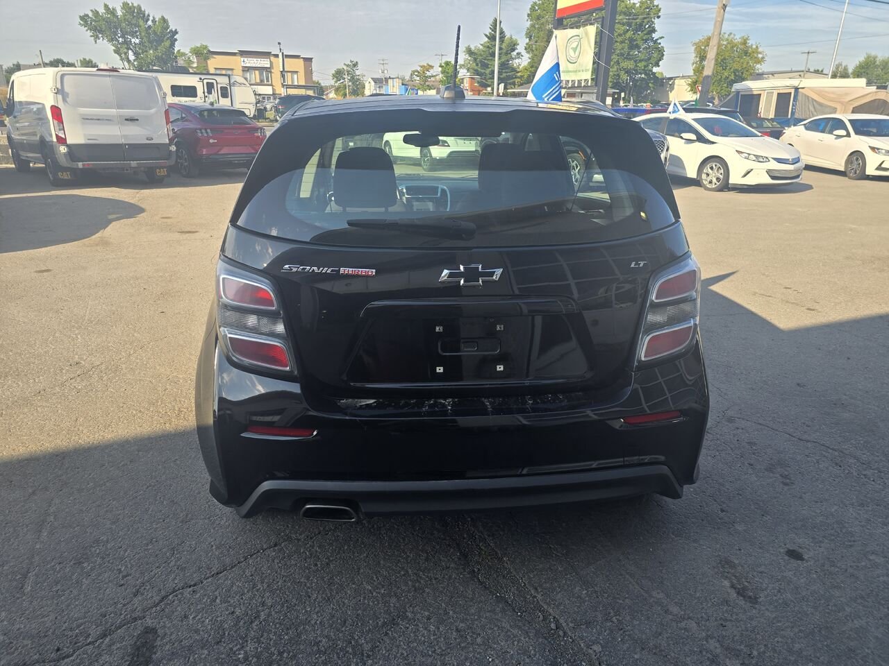 Chevrolet Sonic 2017 Noir Longueuil, - photo #2