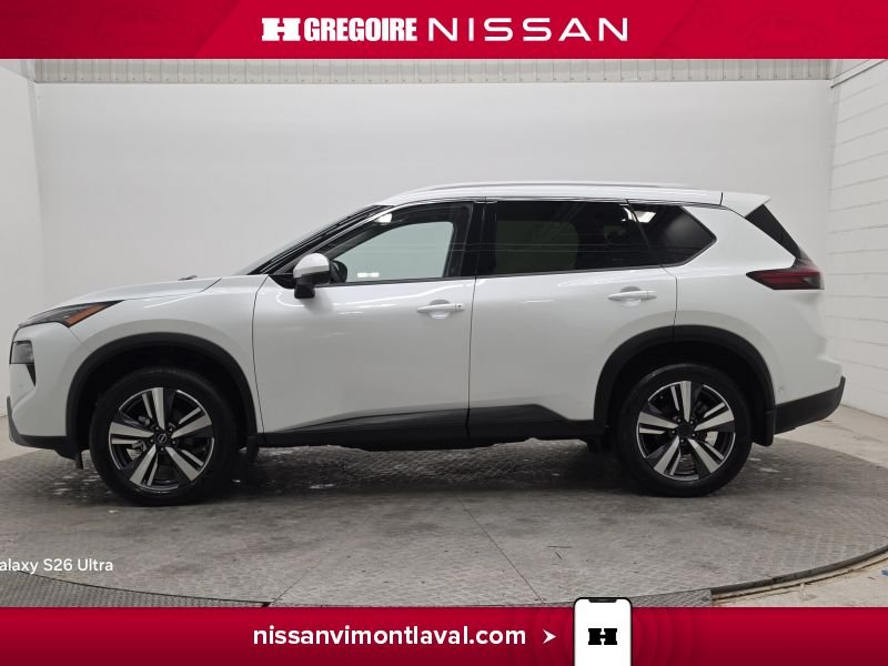 2024 Nissan Rogue SL AWD Cuir Caméra Toit Pano à partir 2.99% White