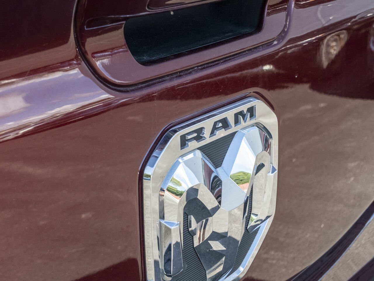 Ram 1500 2022 Rouge Gatineau - photo #5