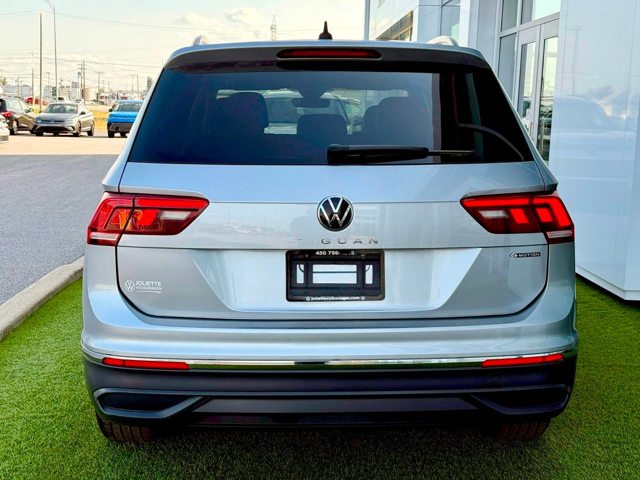 Volkswagen Tiguan 2023 Gris Notre-Dame-des-Prairies - photo #7