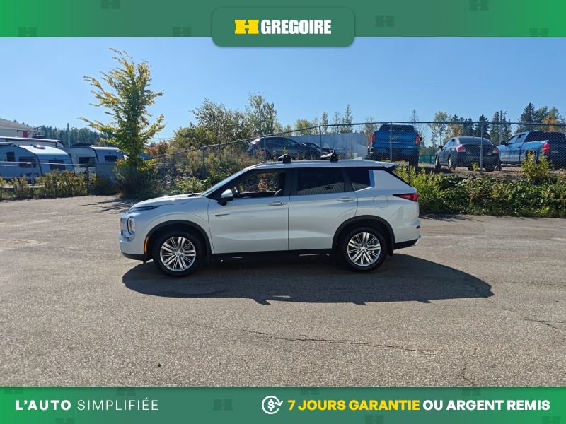 2024 Mitsubishi Outlander White Saint-Eustache - photo #4