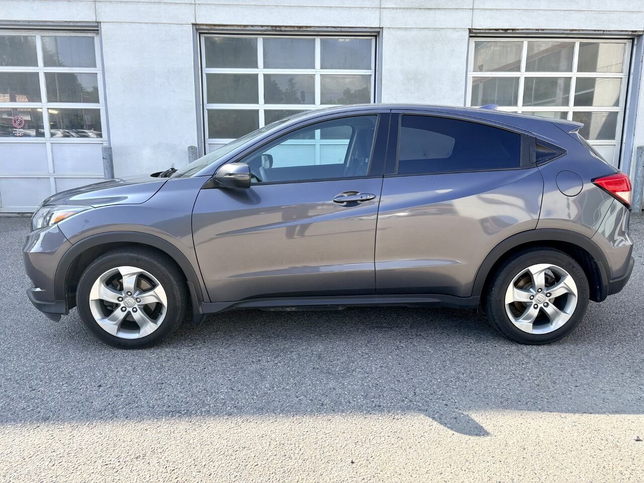 Honda HR-V 2016 Gris Mont-Laurier - photo #3