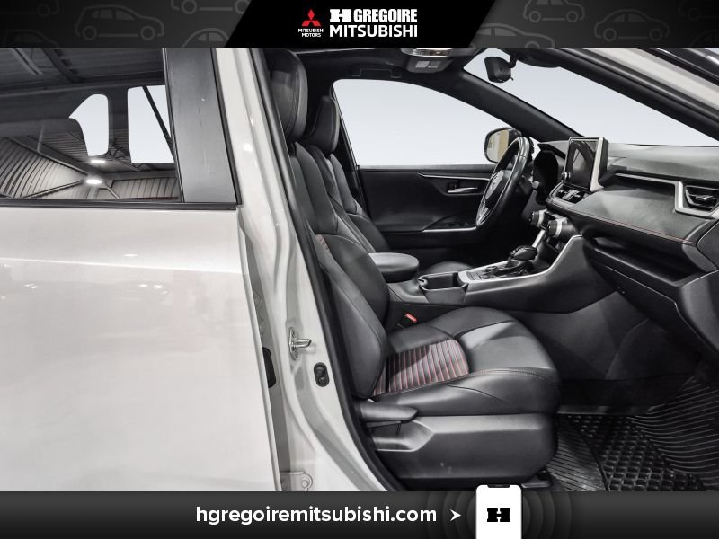 2023 Toyota RAV4 Prime White Blainville - photo #23