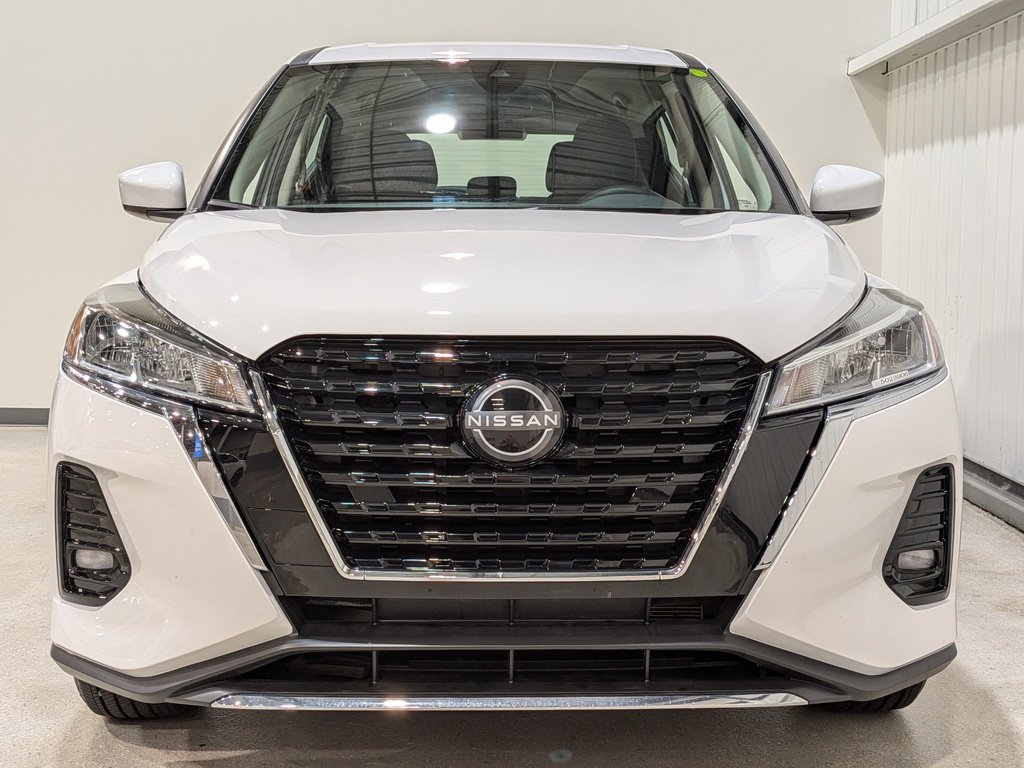 2024 Nissan Kicks S FWD White Val-David - photo #3