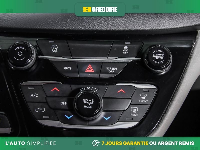 2022 Chrysler Grand Caravan Black Blainville - photo #20