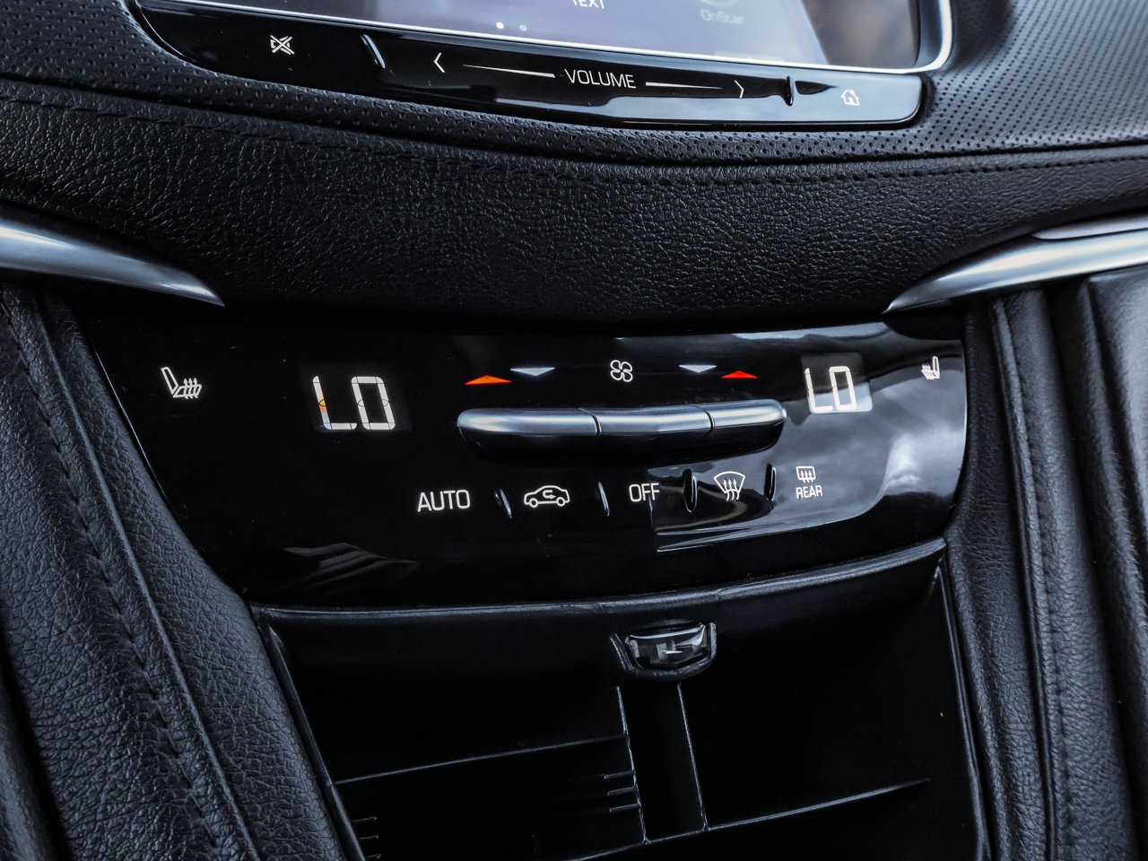 2017 Cadillac XT5 AWD 4dr Luxury White Sherwood Park - photo #30