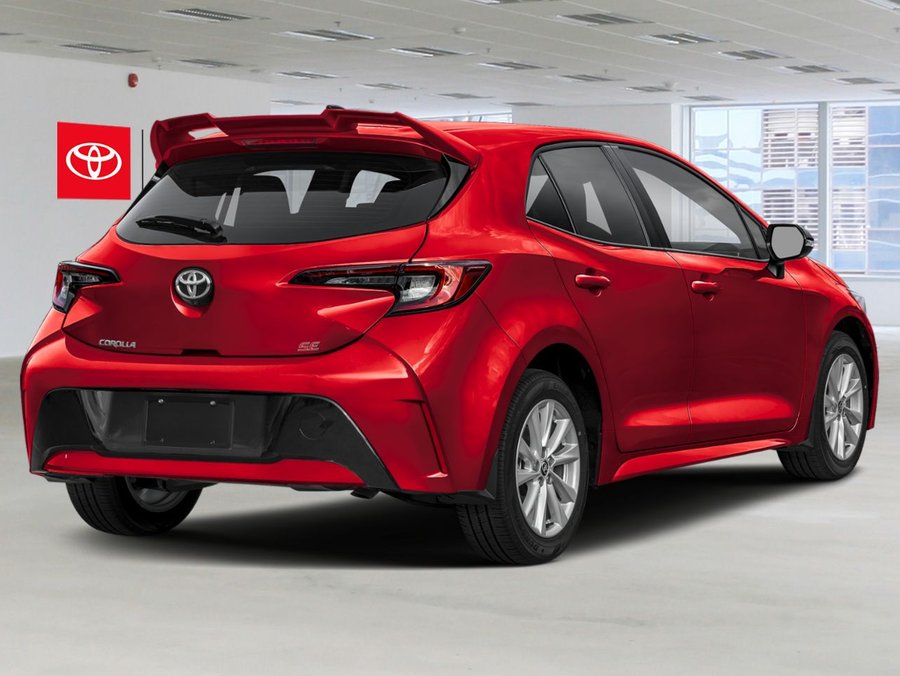TOYOTA Corolla à hayon BASE 2027 Rouge feu