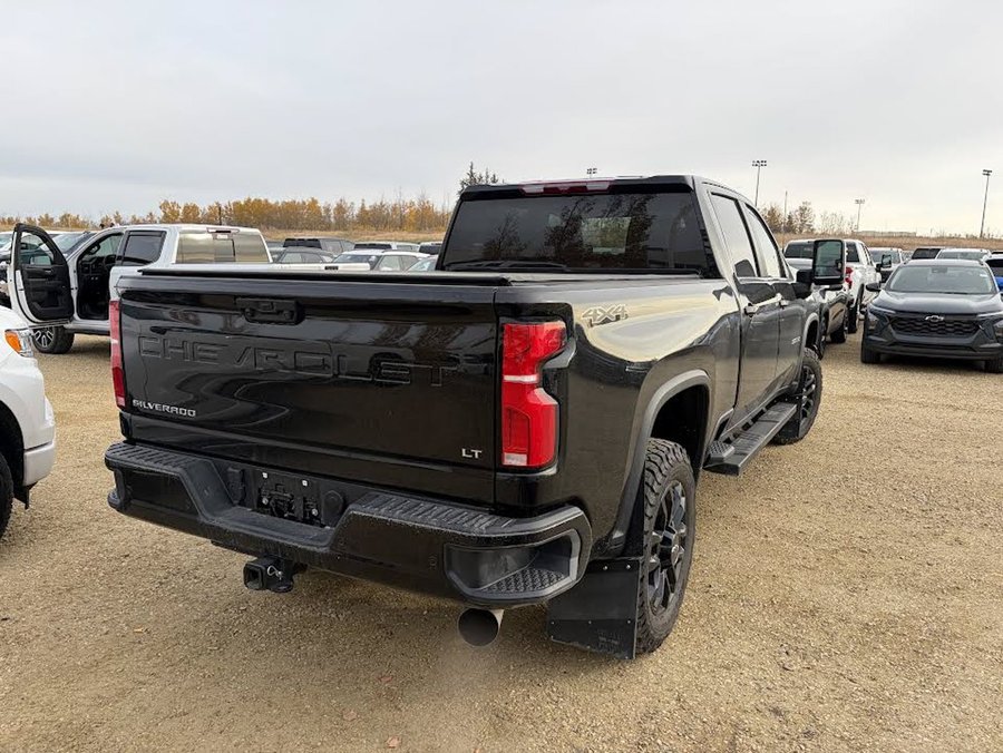 2025 Chevrolet Silverado 3500HD LT True North 6.6L Duramax Sport Edition | Bench Seat Black