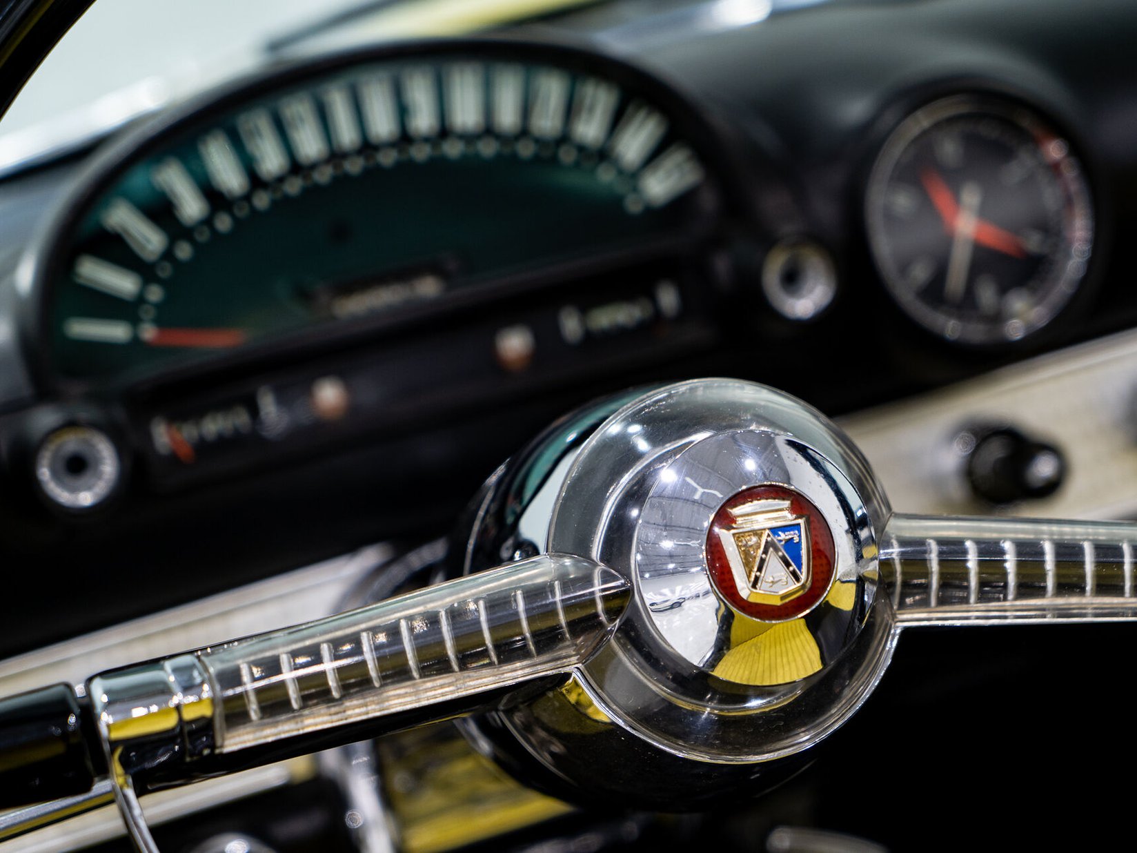 Ford Thunderbird **PRICE IN USD** Fully restored 1955 Montréal - photo #77