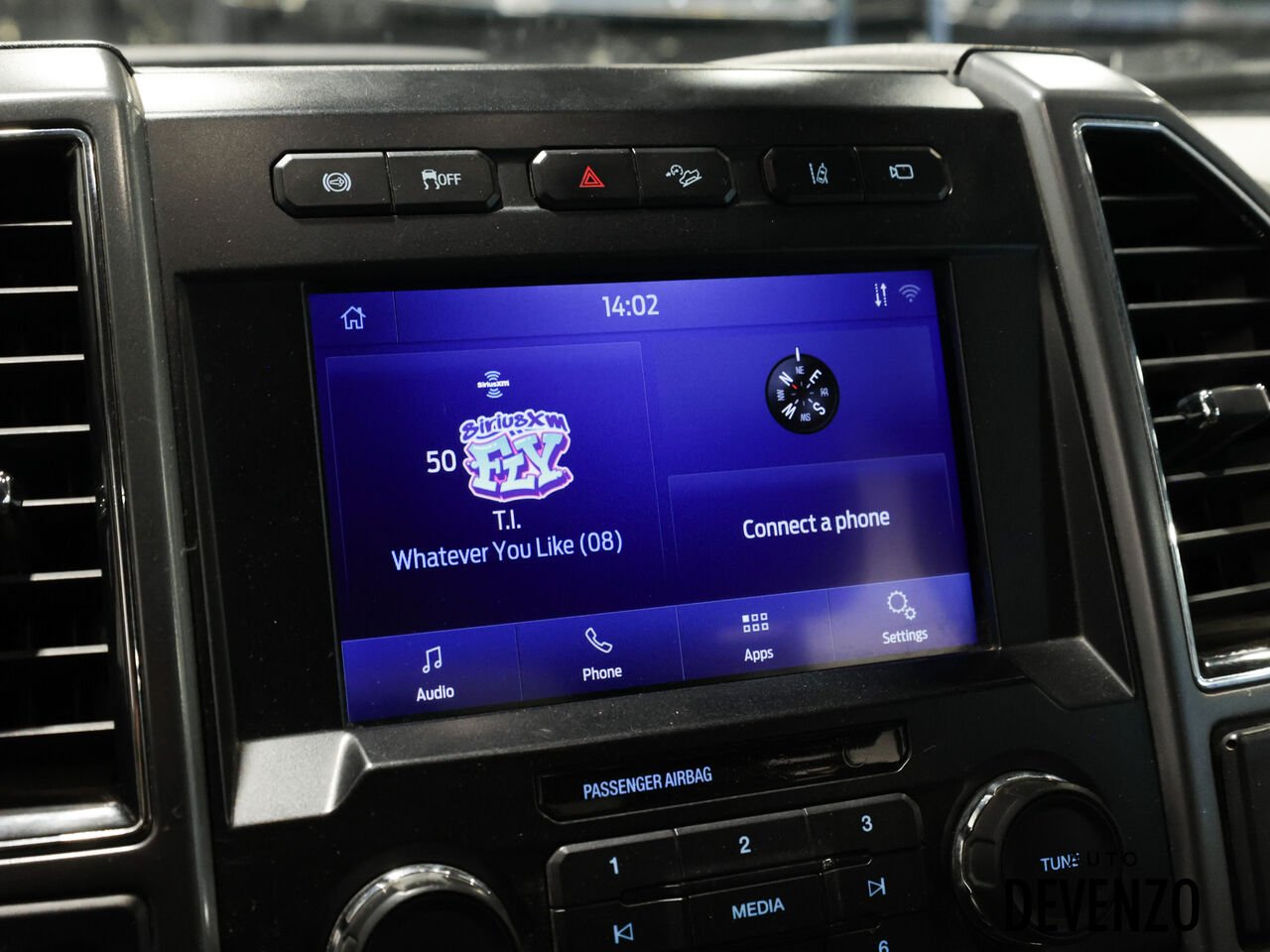 2020 Ford Super Duty F-450 DRW White Saint-Eustache - photo #17
