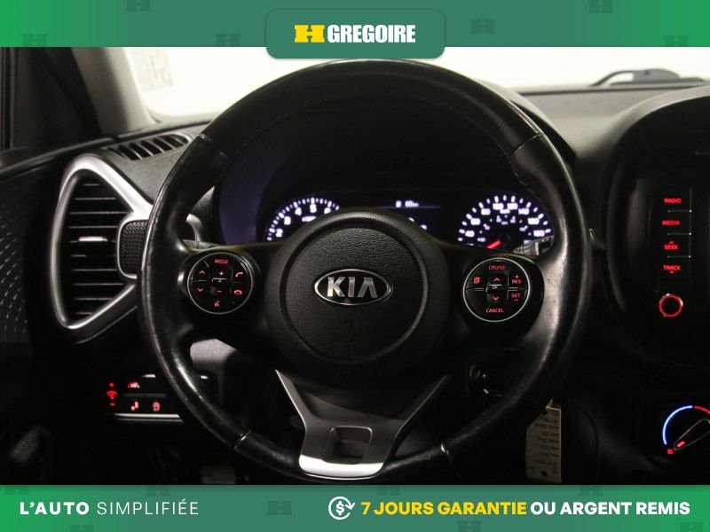 2021 Kia Soul White Saint-Eustache - photo #18
