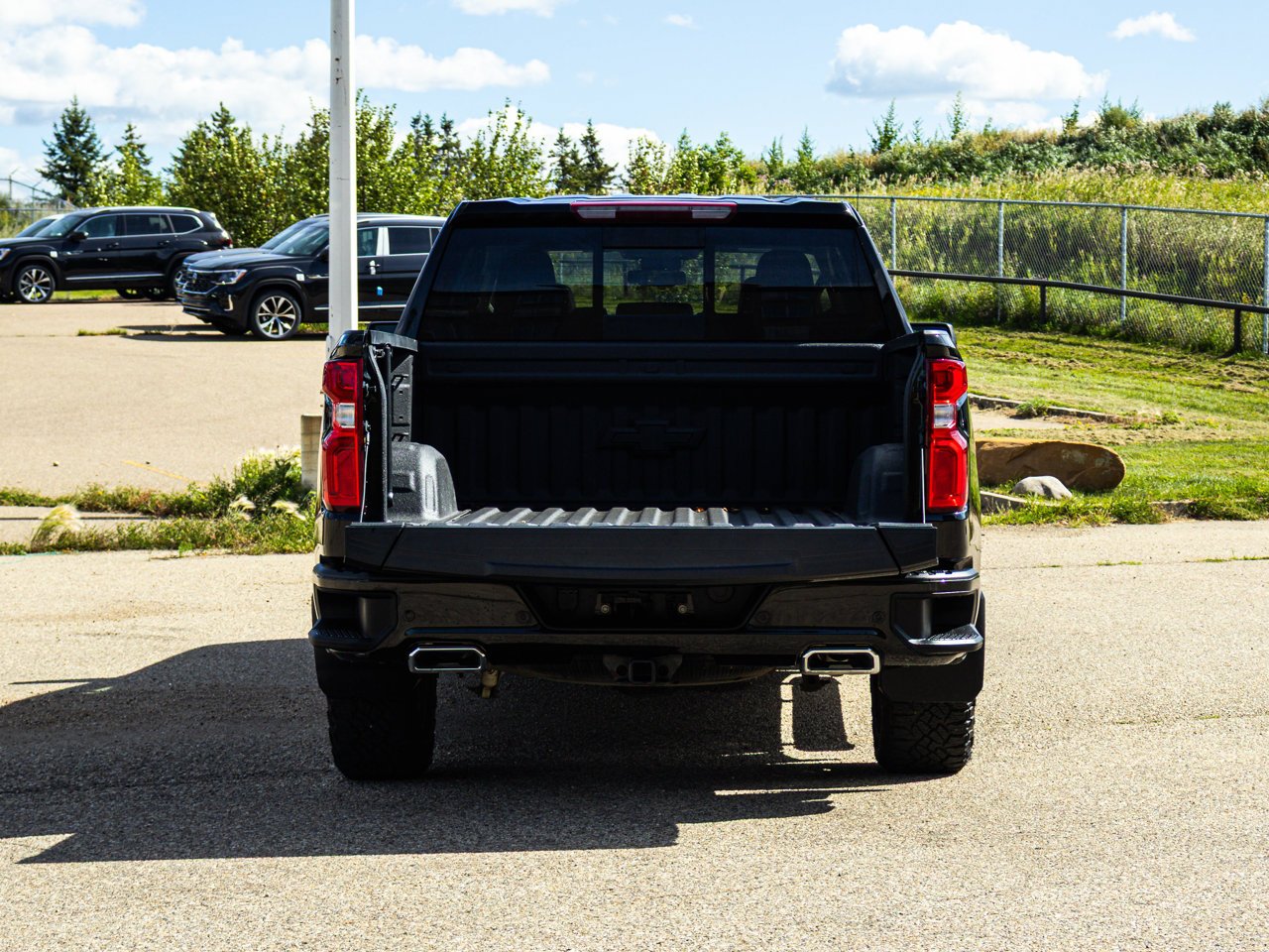 2024 Chevrolet Silverado 1500 4WD Crew Cab 147 RST Black Sherwood Park - photo #15