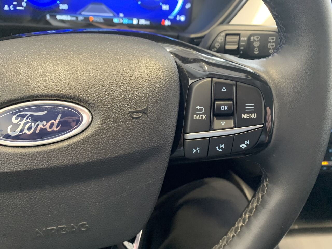 2022 Ford Escape TITANIUM PHEV Blue Châteauguay - photo #36