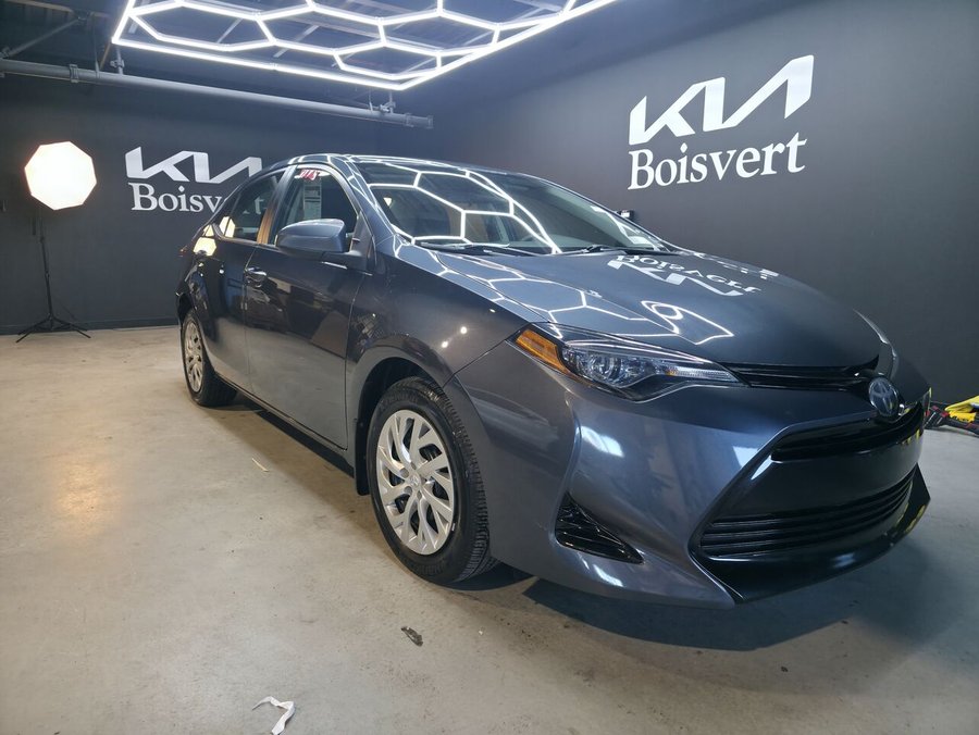 Toyota Corolla LE CVT 2018 Gris