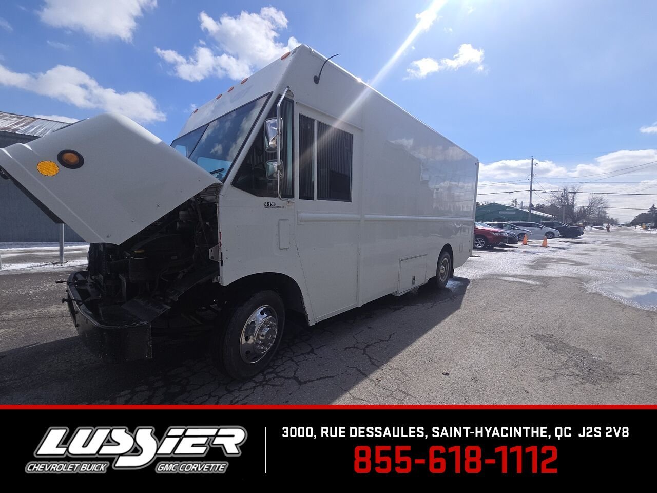 2011 Ford Châssis dénudé Super Duty F-59 Châssis nu 208 po DRW Saint-Hyacinthe - photo #0