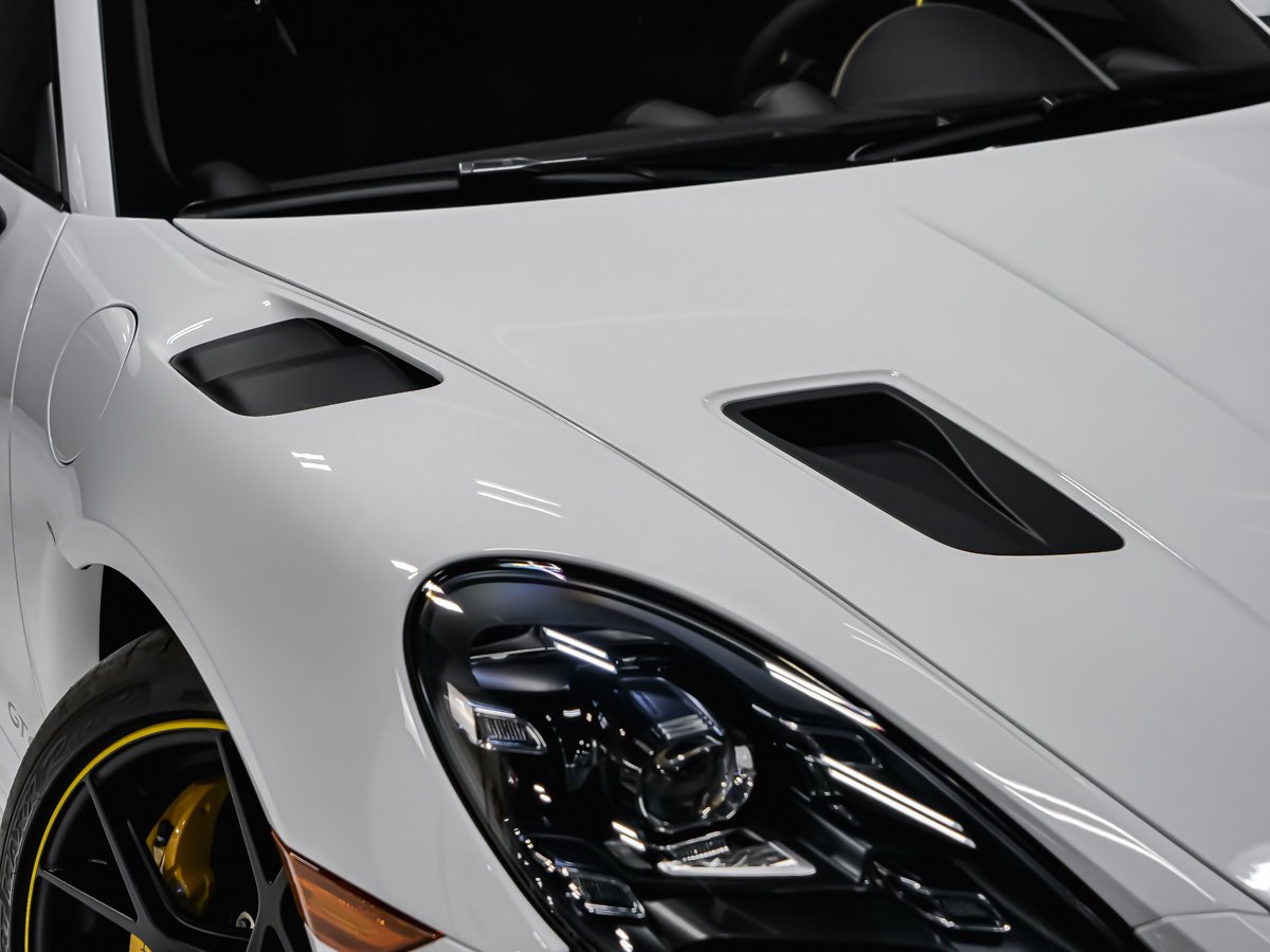 2025 Porsche 718 Cayman GT4 RS White Montreal - photo #40