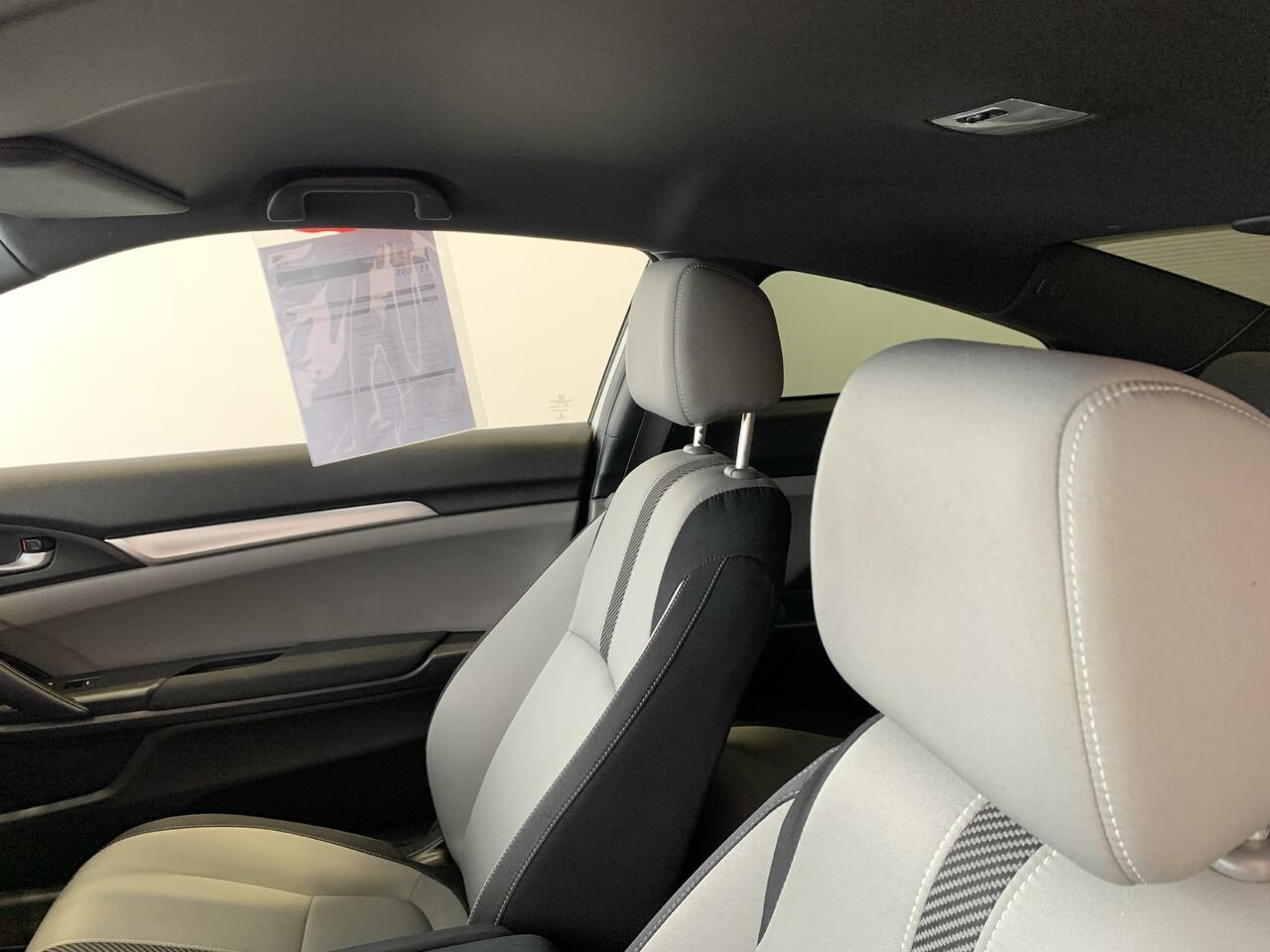 2017 Honda Civic Coupé LX White Châteauguay - photo #16