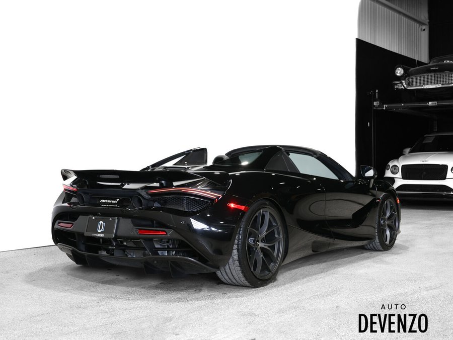 2020 McLaren 720S 2020 Black