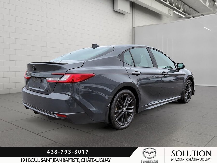 2025 Toyota Camry SE groupe Amélioré Grey
