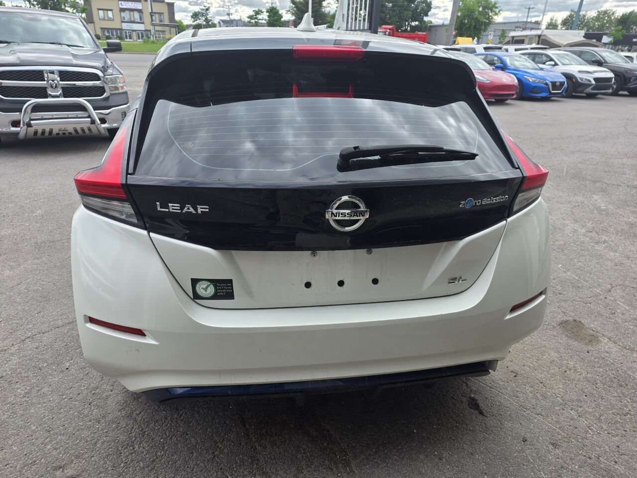 2018 Nissan LEAF White  - photo #4