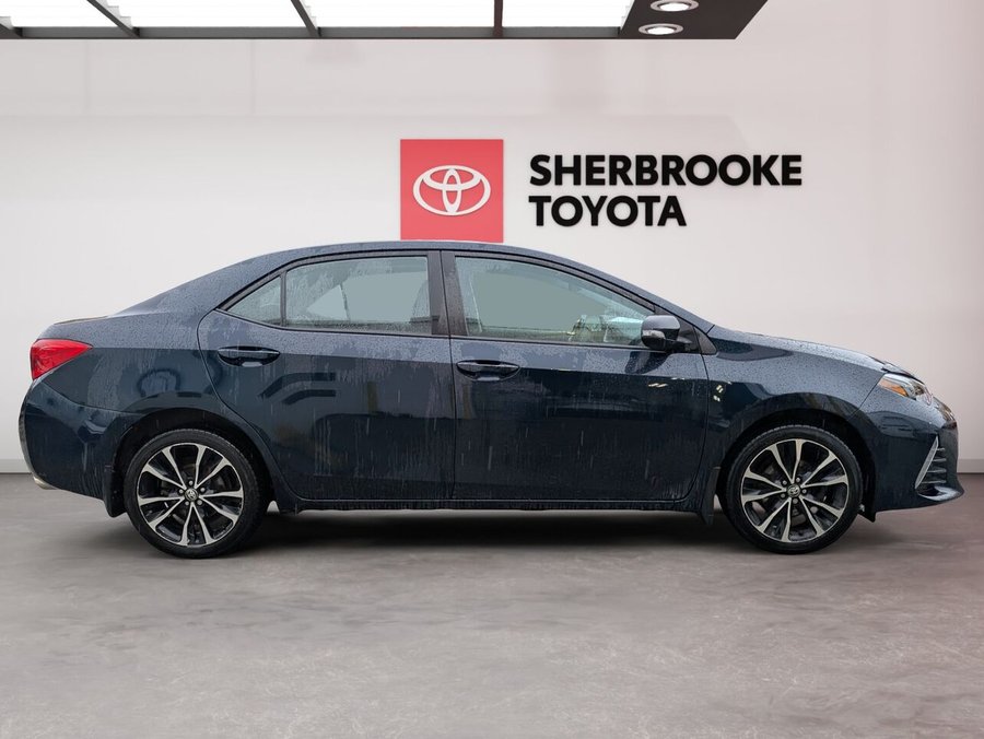 2017 Toyota Corolla SE/SIÈGES CHAUFFANTS/VOLANT CHAUFFANT/TOIT OUVRANT/AC/BLUETOOTH/CAMERA DE RECUL Blue