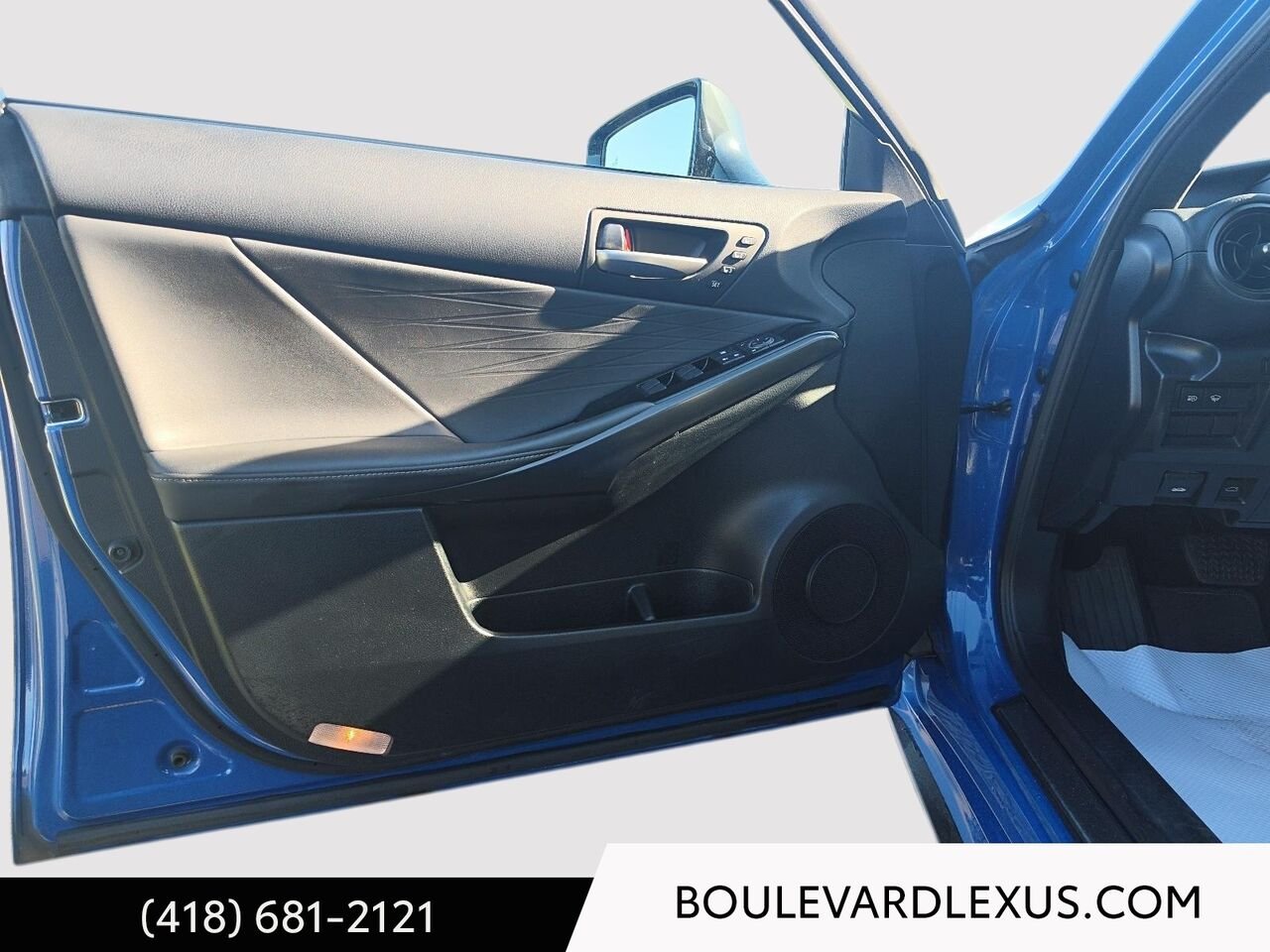 Lexus IS 19934C | IS 300 TI 2023 Bleu Québec - photo #7