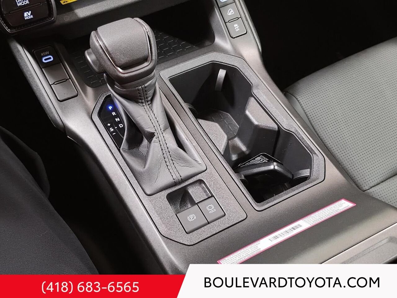 2026 Toyota RAV4 531879-12 | XLE, AWD Brown Québec - photo #15