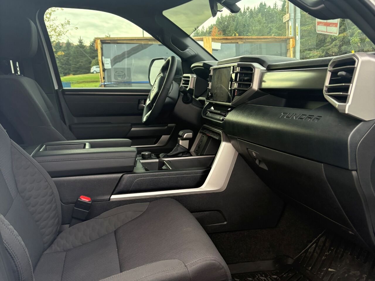 2026 Toyota Tundra SR Double Cab 4x4 White Lac-Etchemin - photo #13