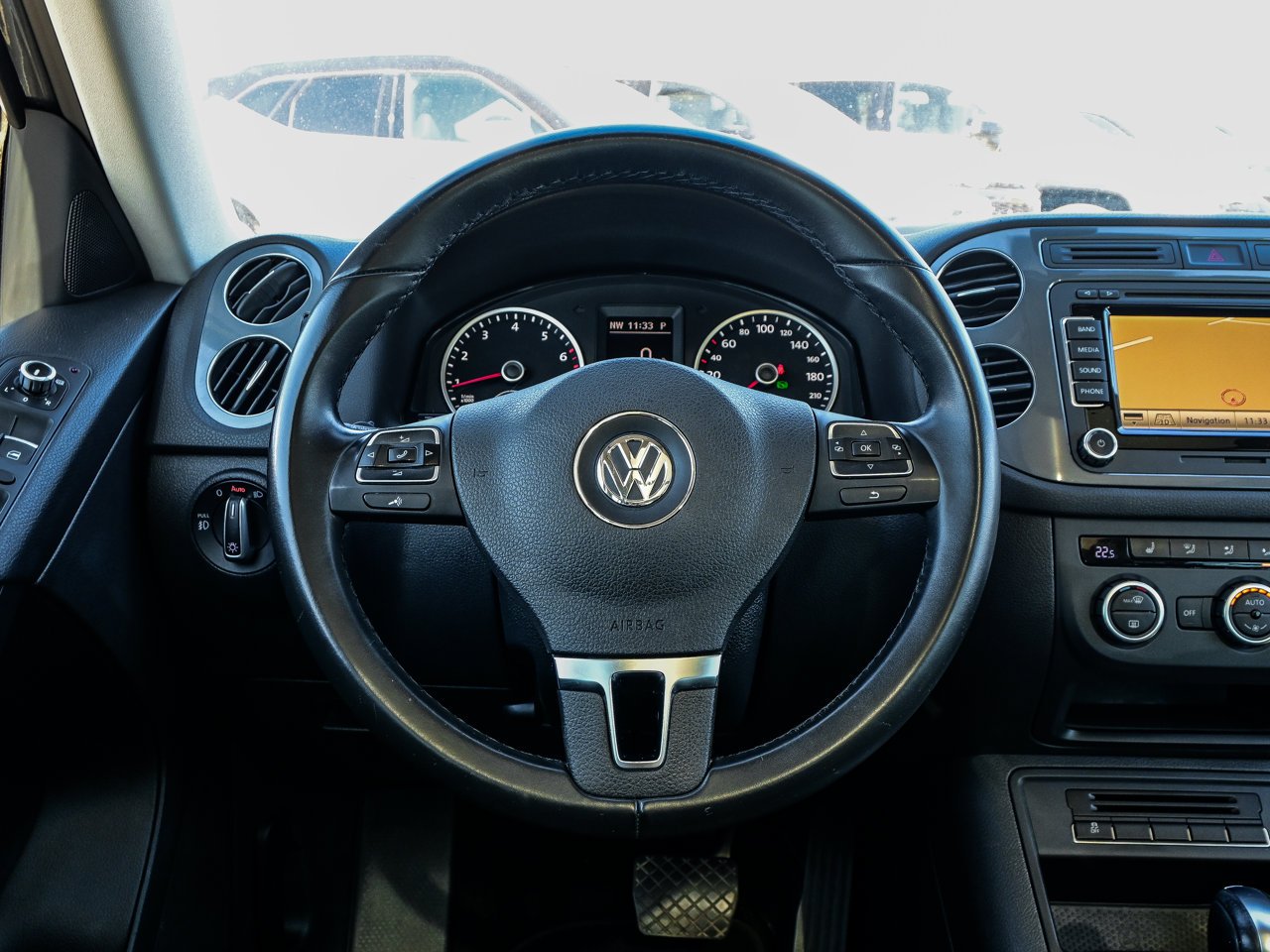 2015 Volkswagen Tiguan 4MOTION 4dr Auto Trendline gray Sherwood Park - photo #22