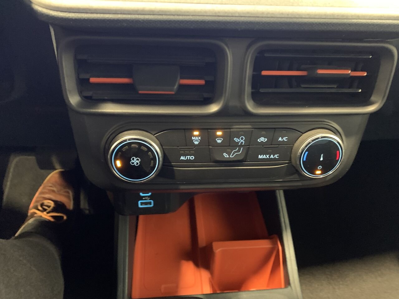 2022 Ford Maverick XLT HYBRIDE Blue Châteauguay - photo #33