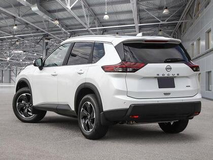 2026 Nissan Rogue 2026 Everest White Tricoat Pearl