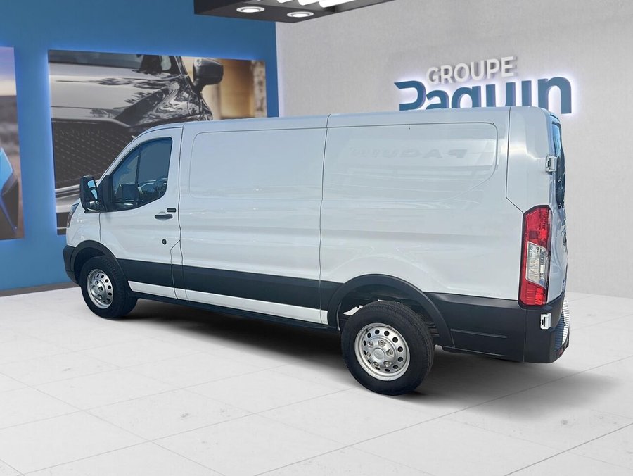 Ford Transit fourgon utilitaire T-150 TI toit bas 130 po PNBV de 8 670 lb 2024 Blanc