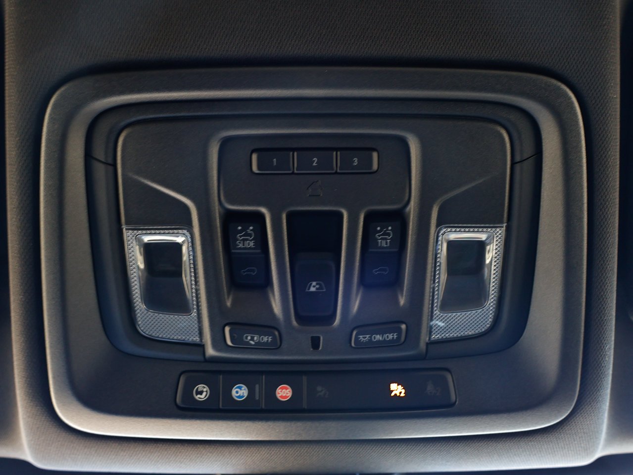 2020 Chevrolet Silverado 1500 4WD Crew Cab 147 High Country White Sherwood Park - photo #26