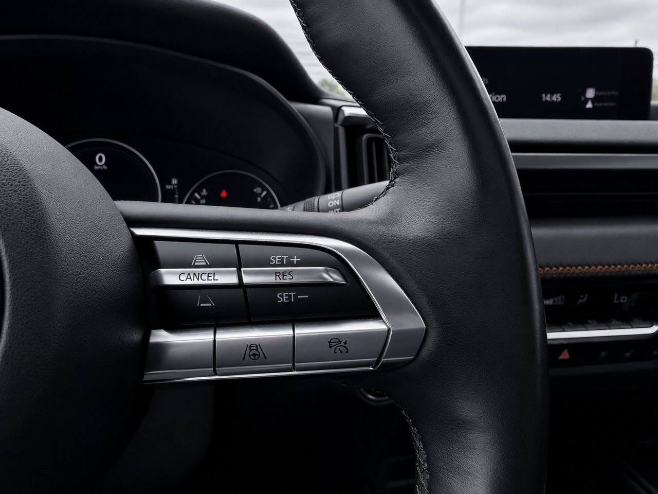 2024 Mazda CX-50 Black Châteauguay - photo #16