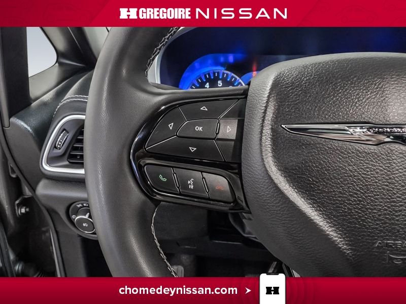 2025 Chrysler Pacifica Grey Saint-Eustache - photo #21