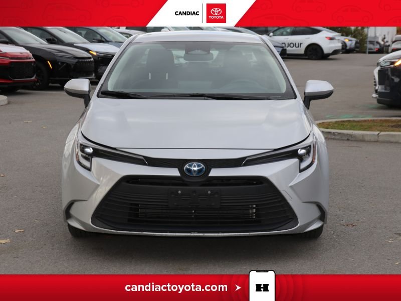 2025 Toyota Corolla Silver Blainville - photo #2