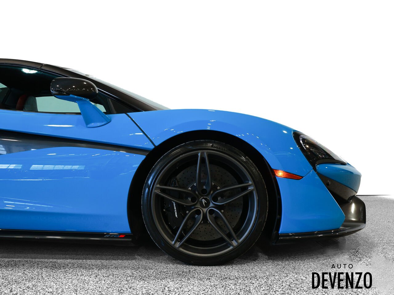2019 McLaren 570s Blue Saint-Eustache - photo #6