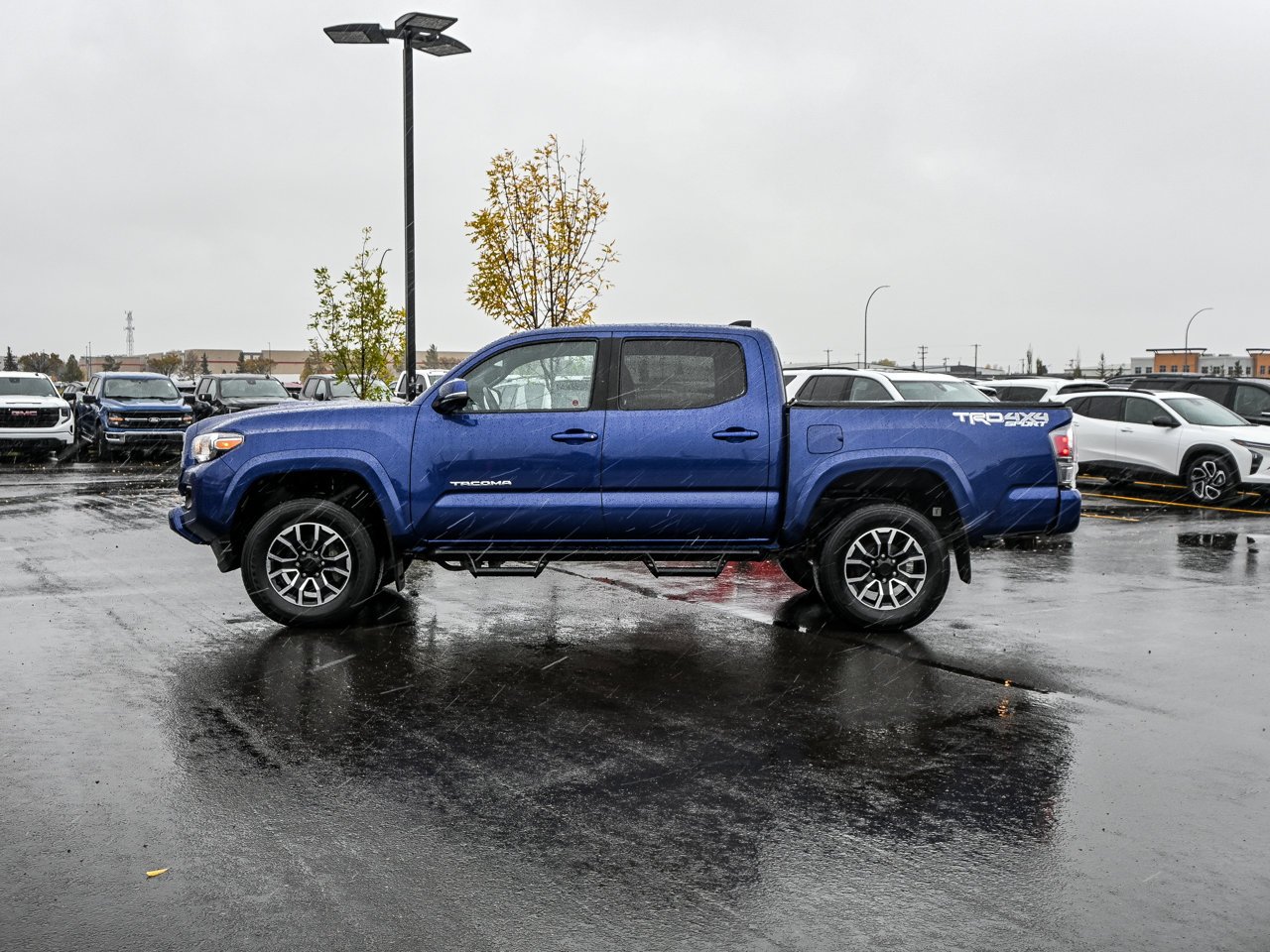 2023 Toyota Tacoma 4x4 Double Cab Manual SB Blue Sherwood Park - photo #9