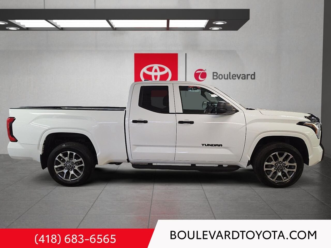 2023 Toyota Tundra 531789-32 | SR DOUBLE CAB, 4x4 White Québec - photo #2