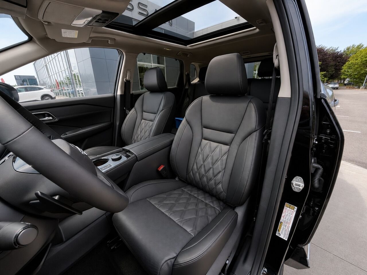NISSAN Rogue ROGUE PLATINE 2026 Super noir Châteauguay - photo #13