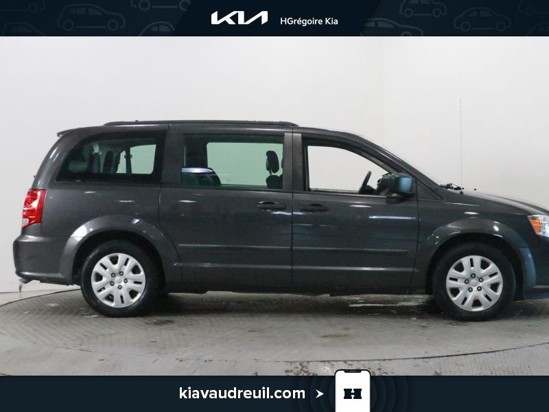 2015 Dodge GR Caravan Grey Laval - photo #7