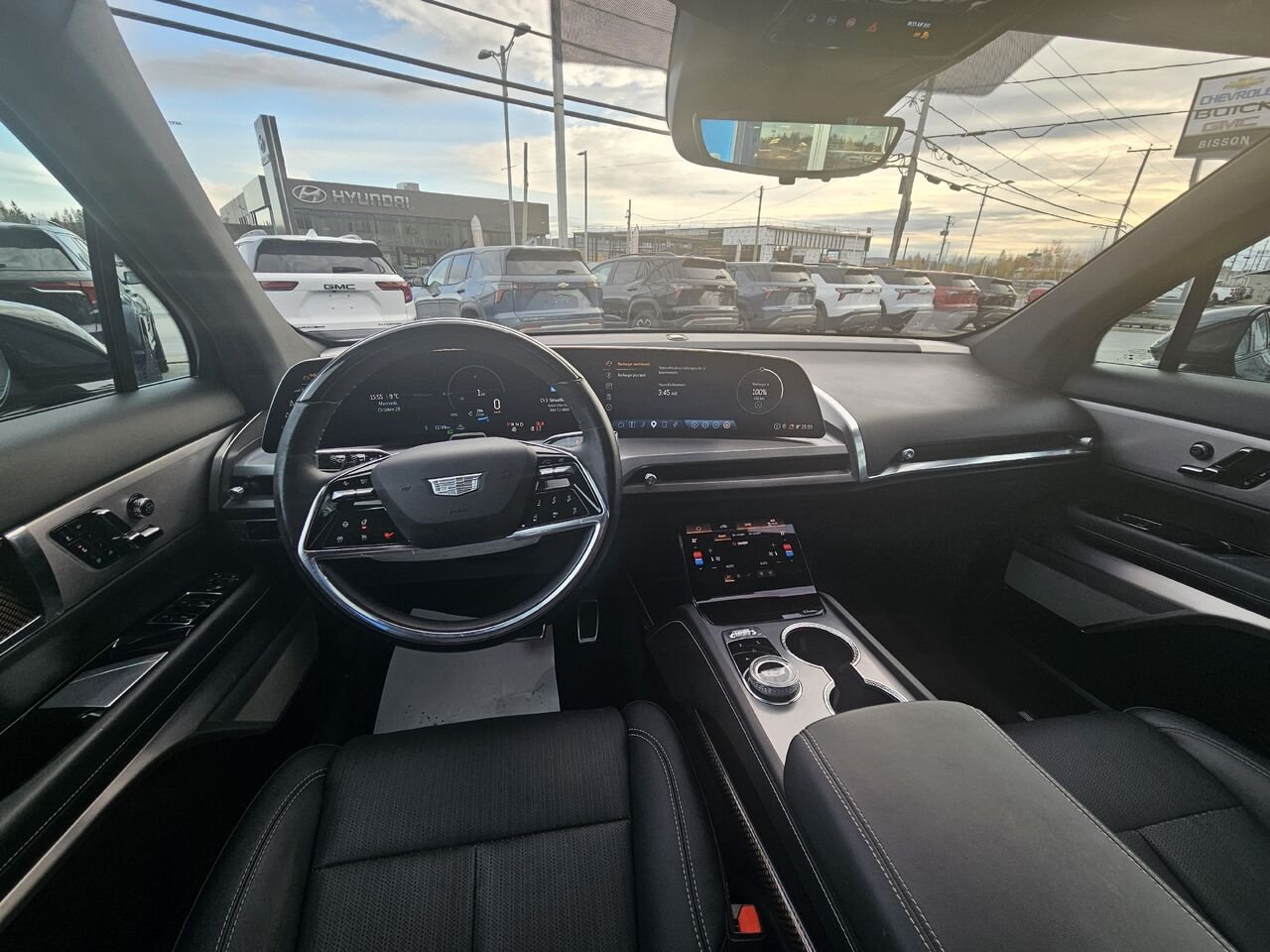 Cadillac VISTIQ Traction intégrale, 4 portes Sport 2026 Noir Thetford Mines - photo #27