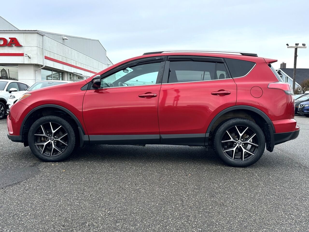 2016 Toyota RAV4 SE RAV4 SE Red Matane - photo #1