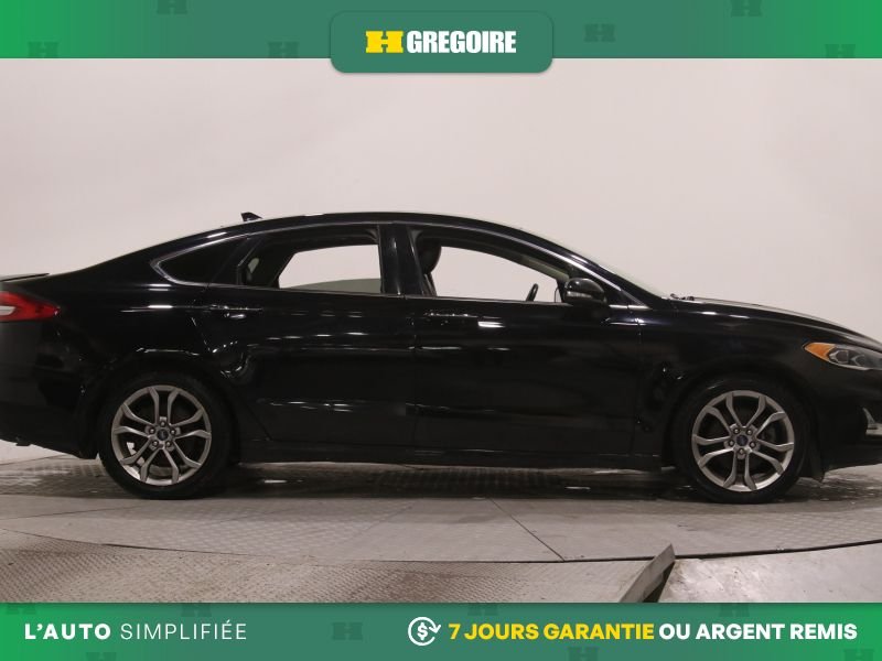2019 Ford Fusion Black Saint-Eustache - photo #10