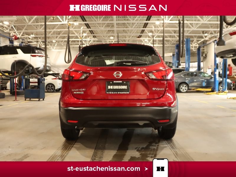 2017 Nissan Qashqai Red Saint-Eustache - photo #19