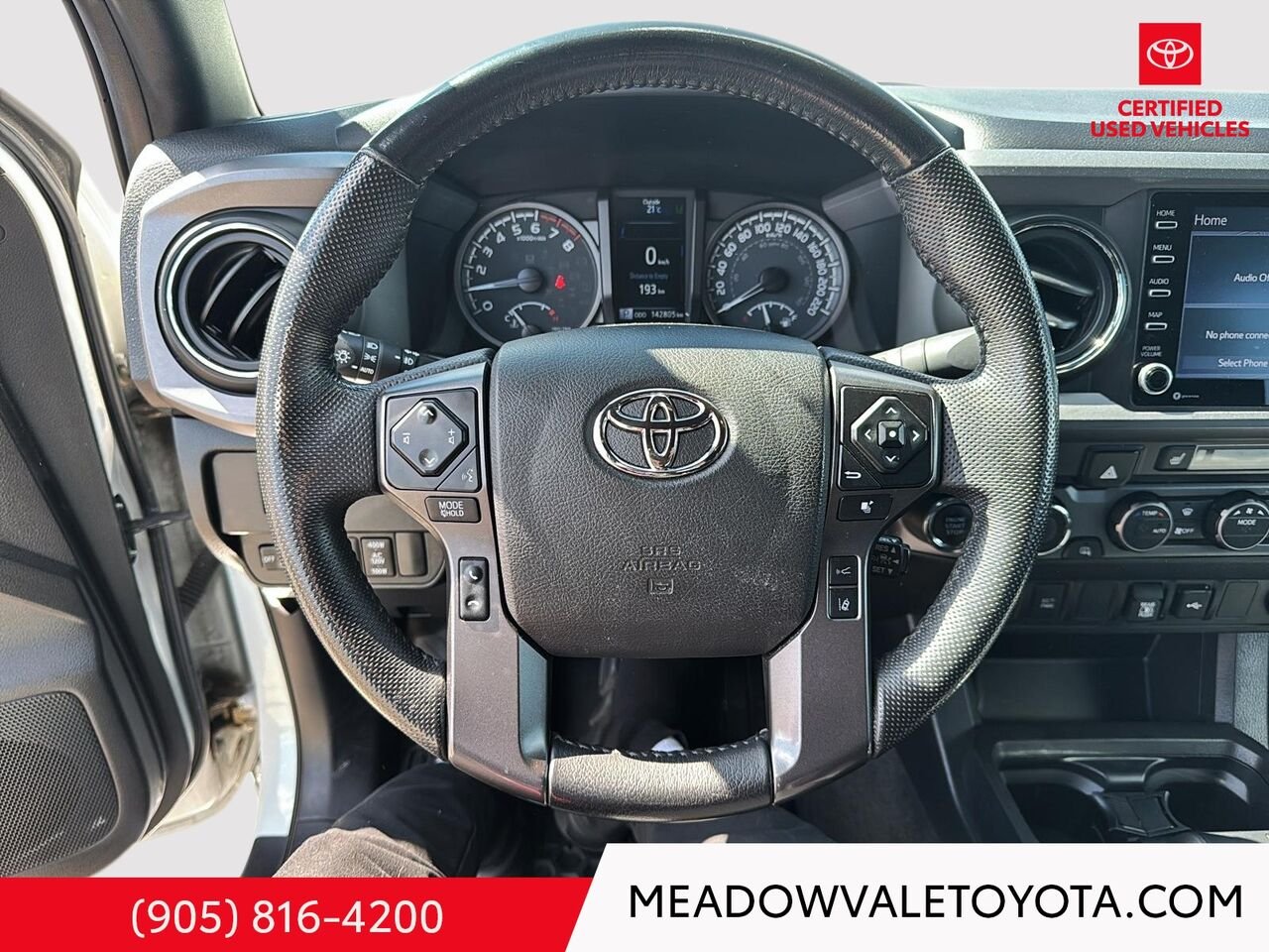 2022 Toyota Tacoma 6 Cylinder, New Tires, Tonneau Cover, Reliable and Dependable White Mississauga - photo #12