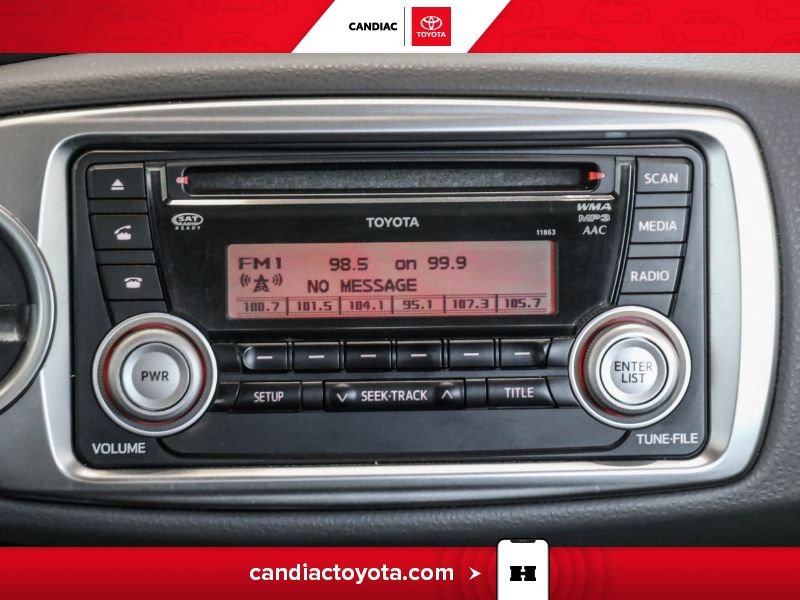 2014 Toyota Yaris Green Saint-Eustache - photo #14