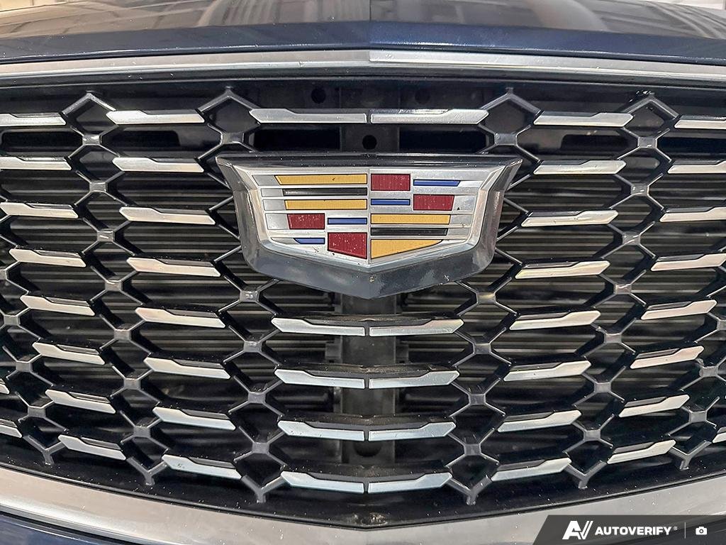 2021 Cadillac XT4 2601963A | AWD Premium Luxury, beautiful blue caddy! Blue Edmonton - photo #8