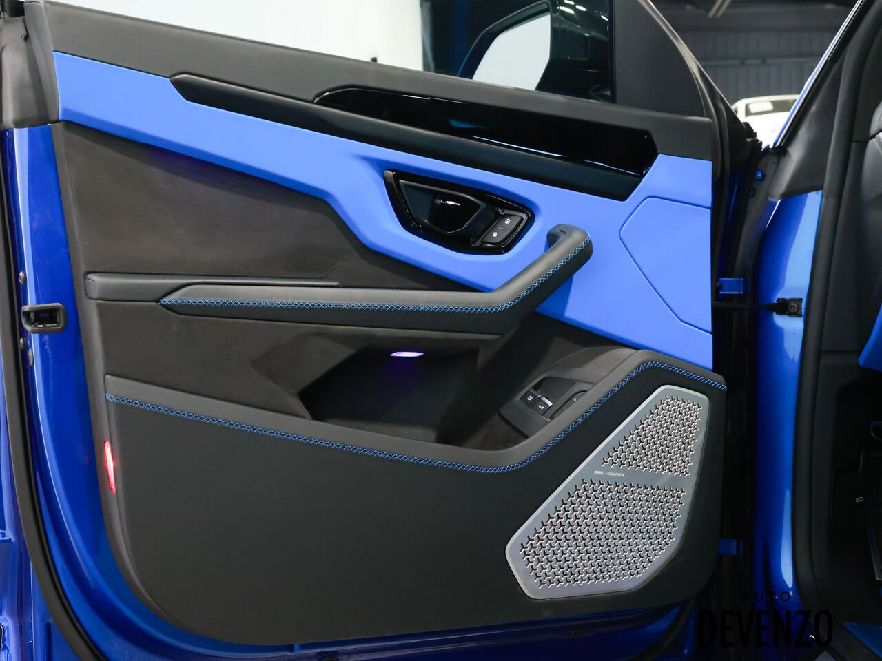 Lamborghini Urus 2025 Bleu Saint-Eustache - photo #9